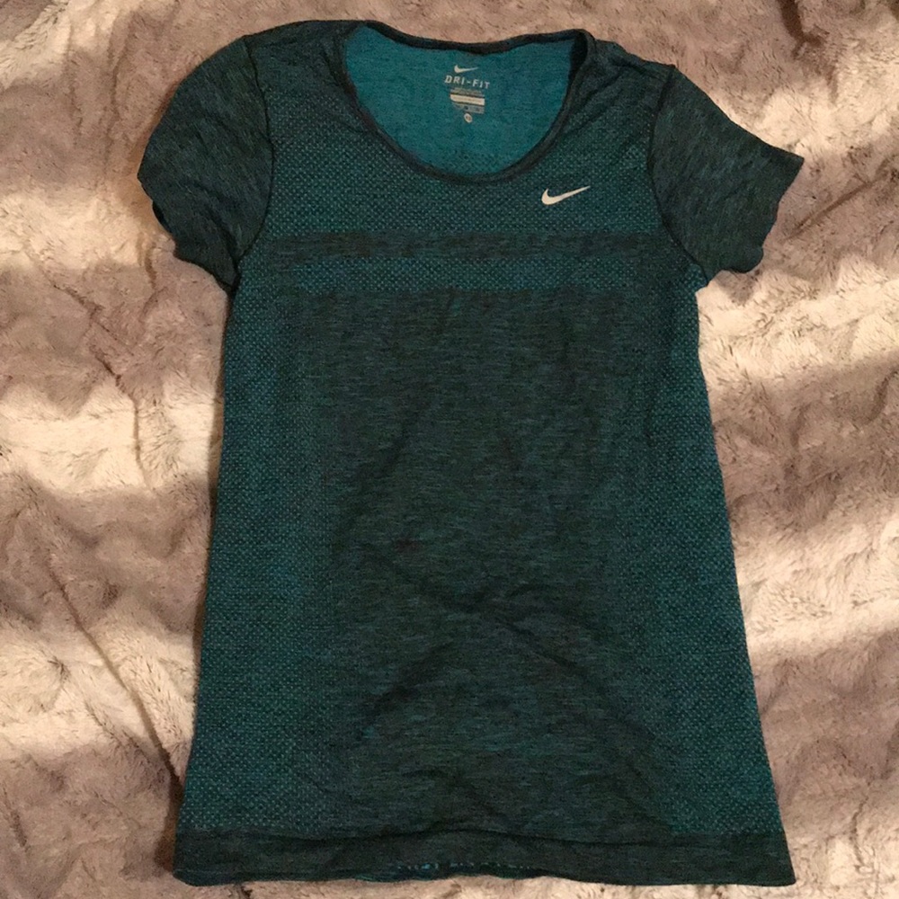 Nike Dri-fit Tee